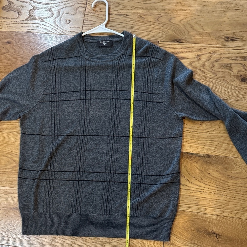 Dockers Men's Gray Patterned Crewneck Sweater SM.   A033 - Picture 8 of 9